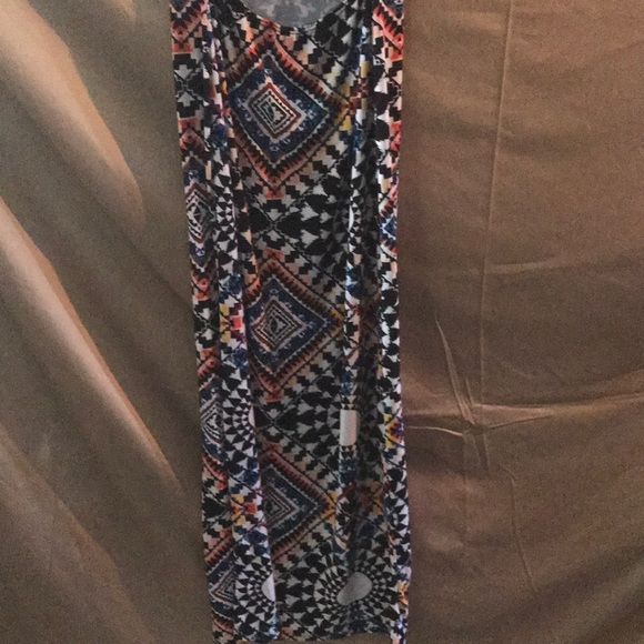 Patterned maxi dress with cross cross back - Picture 4 of 4